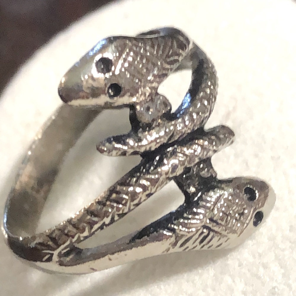 Antique Silver Serpent Ring Garnet Eyes size9